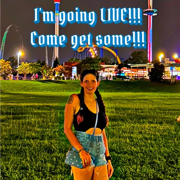 FRIDAY LIVE at 11:11 EST Come Party, incredible mystery boxes, and making deals! - Picture 1 of 4